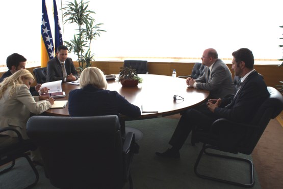 Predsjedavajući Predstavničkog doma, dr. Denis Bećirović razgovarao sa šefom Političkog odjela Ambasade SAD-a u BiH
